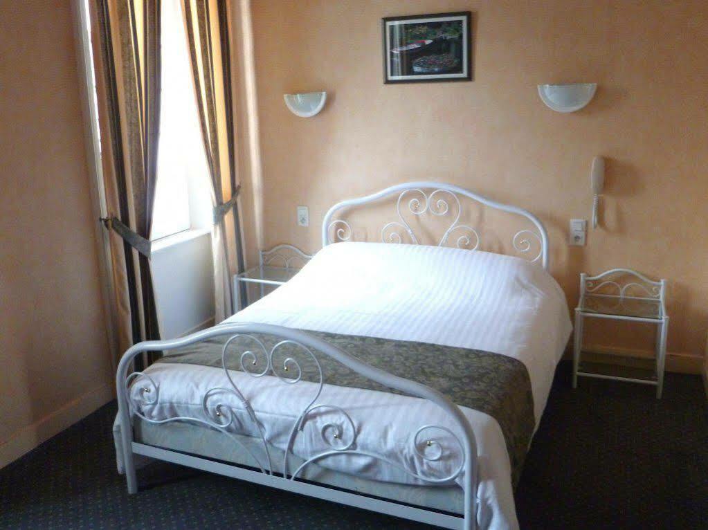 Le Relais De La Rance - Chambres D'Hotes Quédillac Zewnętrze zdjęcie