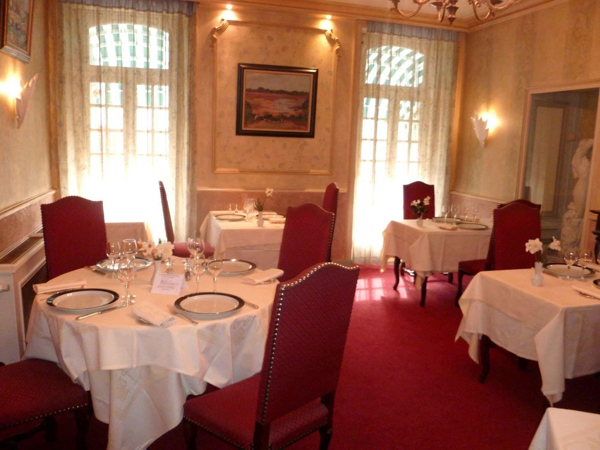 Le Relais De La Rance - Chambres D'Hotes Quédillac Zewnętrze zdjęcie