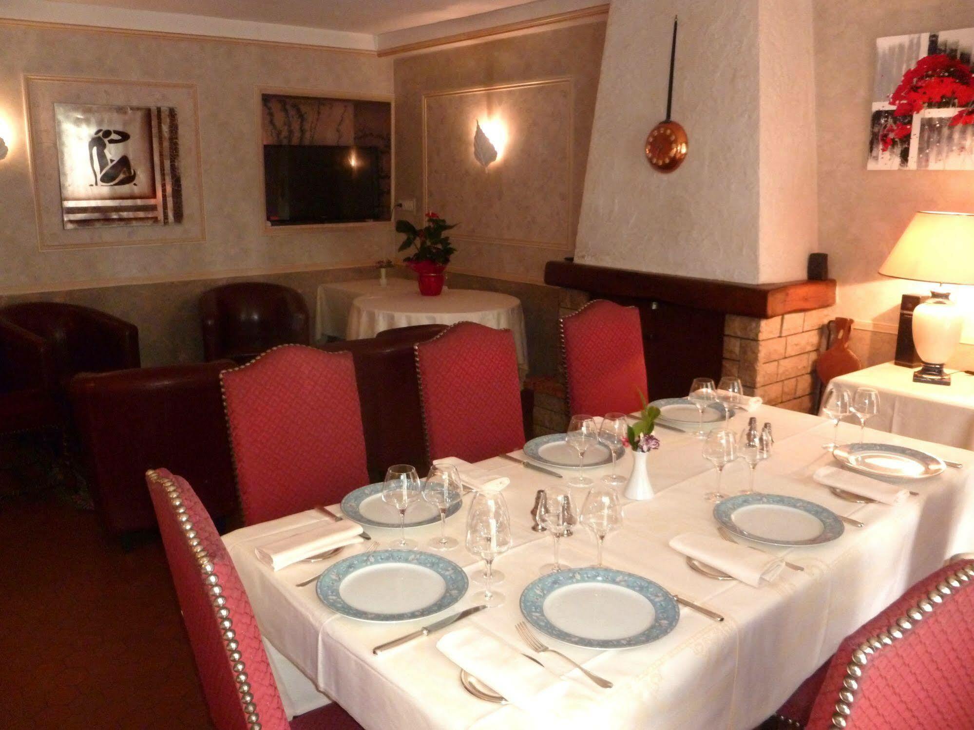 Le Relais De La Rance - Chambres D'Hotes Quédillac Zewnętrze zdjęcie